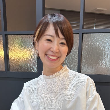 メイクアップ&スタイリスト　武内 裕美